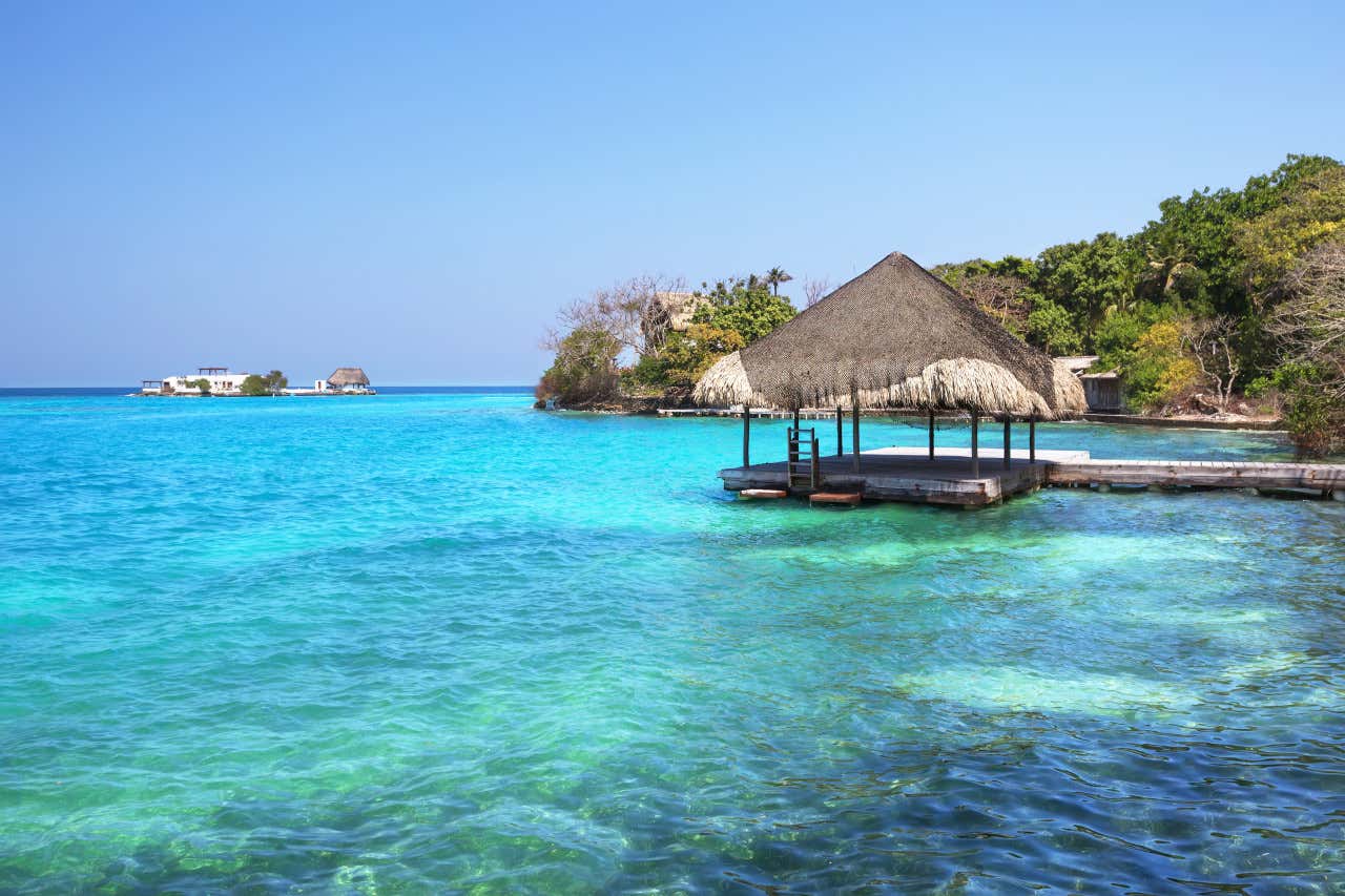 Una cabaña en mitad del mar, en las islas del Rosario, de Cartagena de Indias