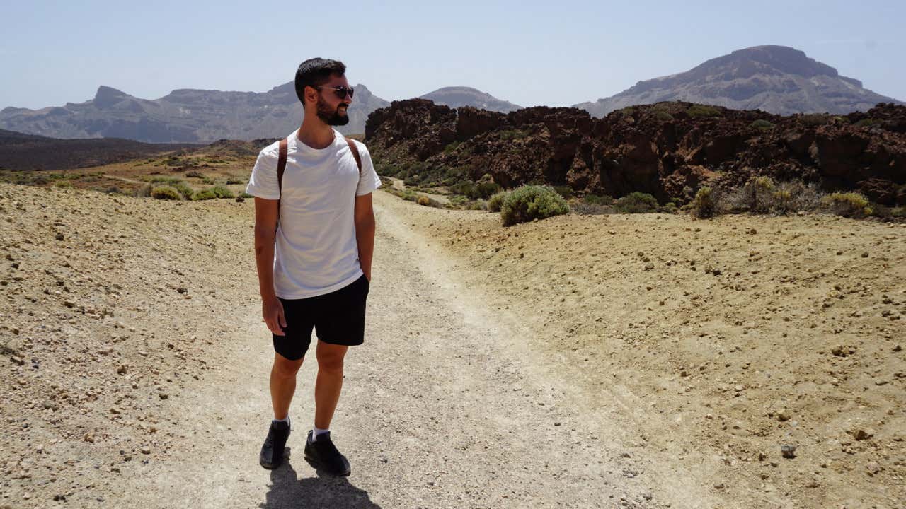 David Casanova haciendo una ruta por el Teide