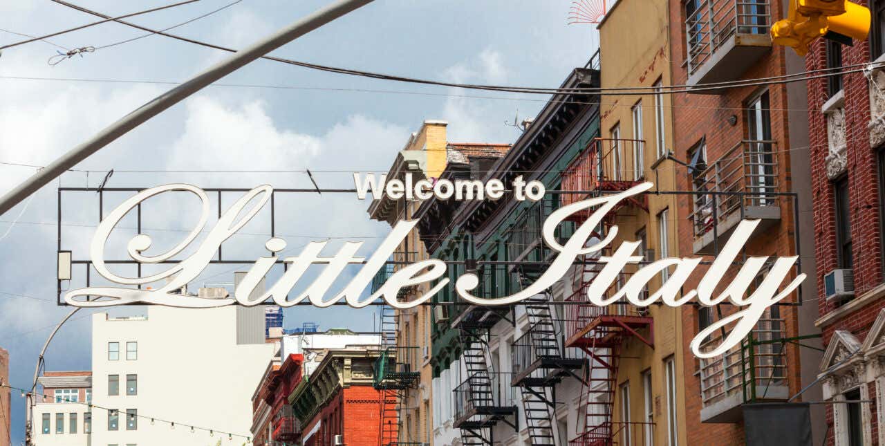 Panneau d'entrée à Little Italy, un quartier où faire une visite à New York