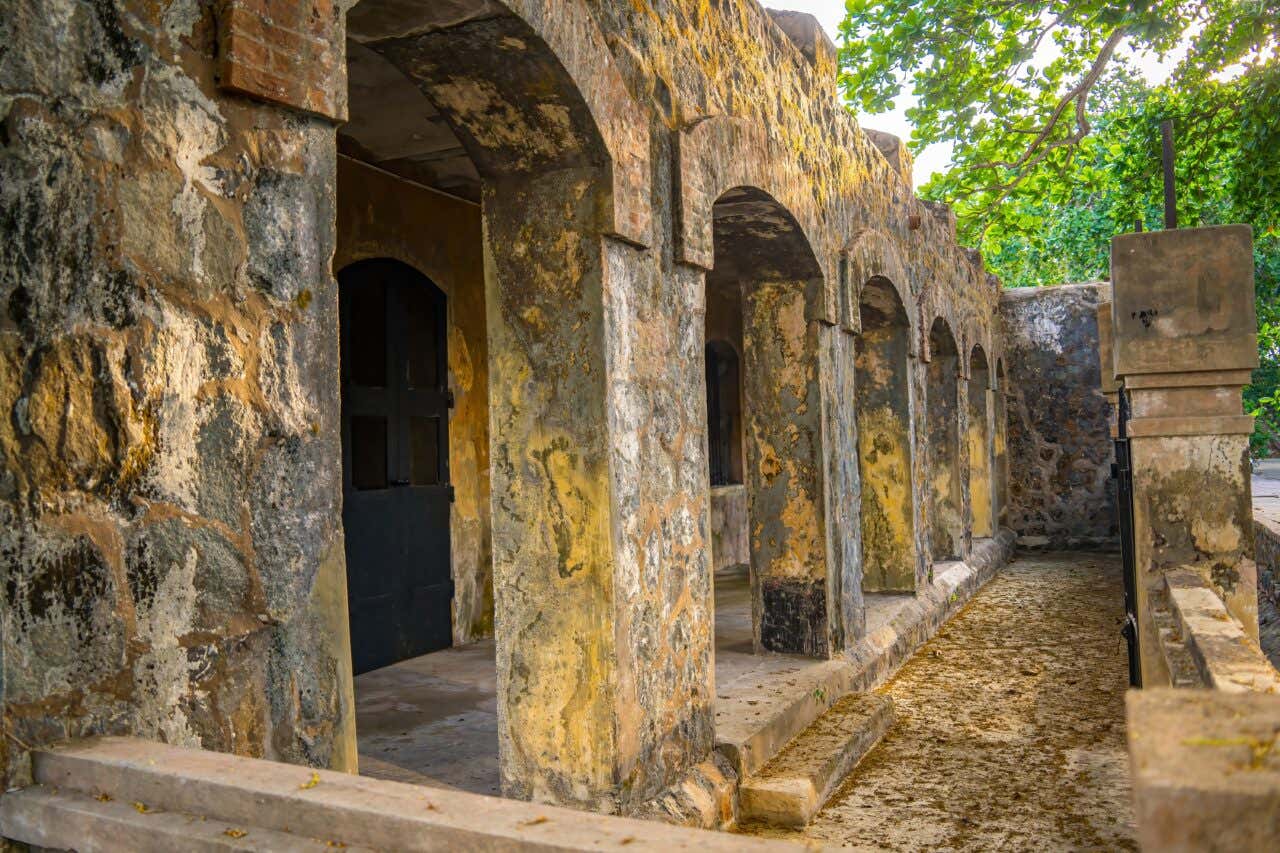 Entrée du musée de la prison de Con Soi, sur l'île de Con Dao, une visite à faire au Vietnam