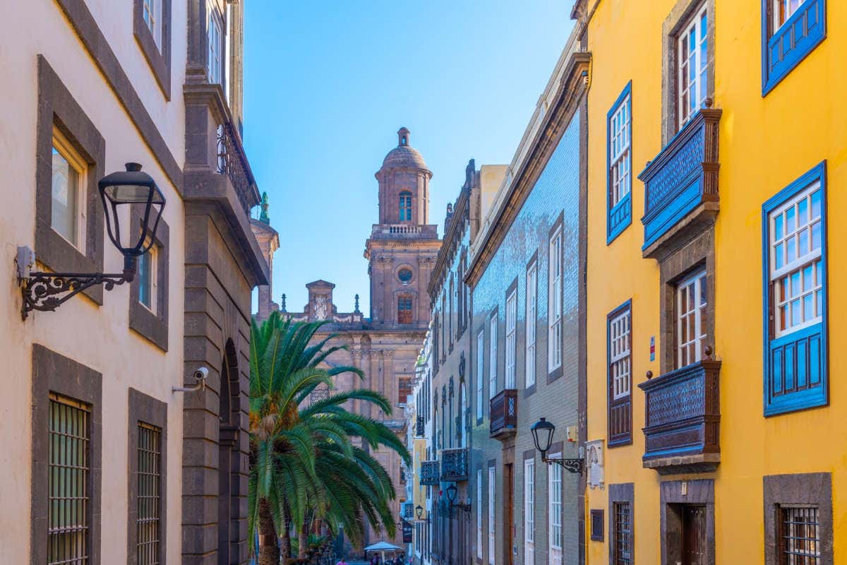 Fachadas de colores en el barrio de Vegueta, en Las Palmas de Gran Canaria
