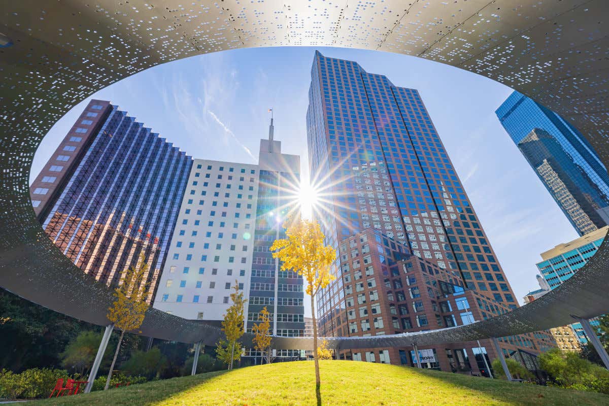 Varios rascacielos en el centro de Dallas