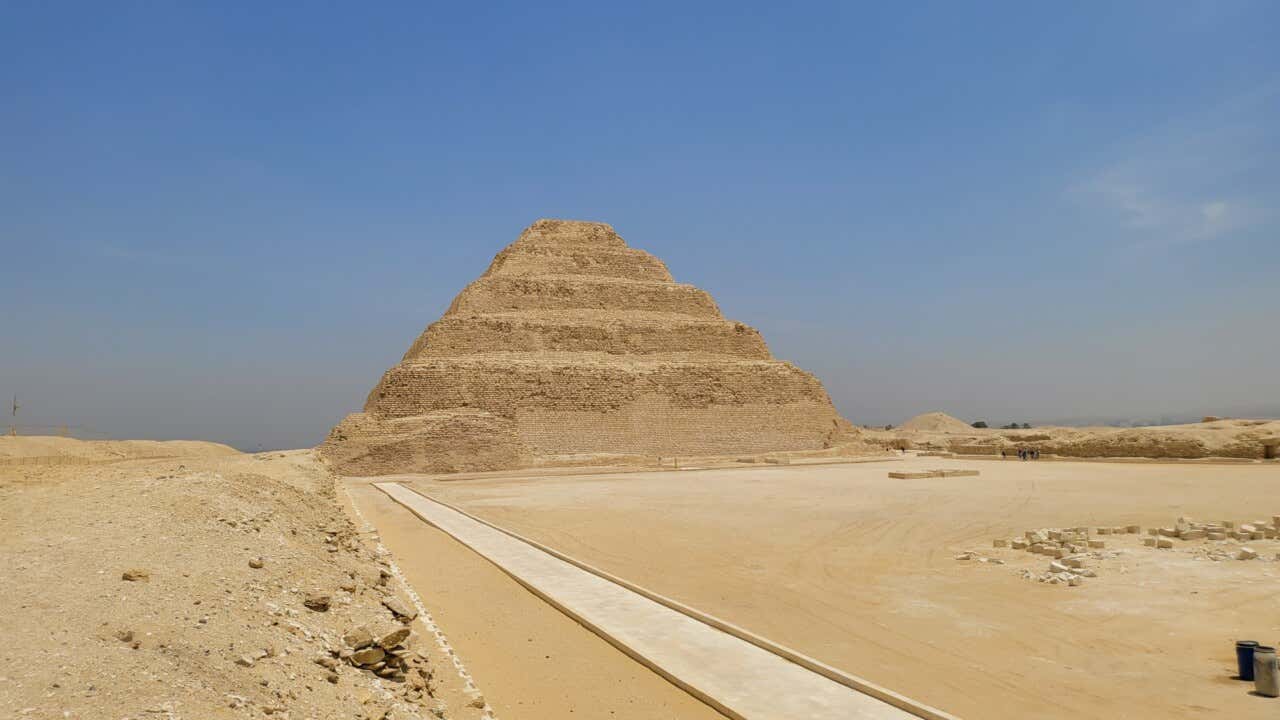 Pirámide de Sakkara