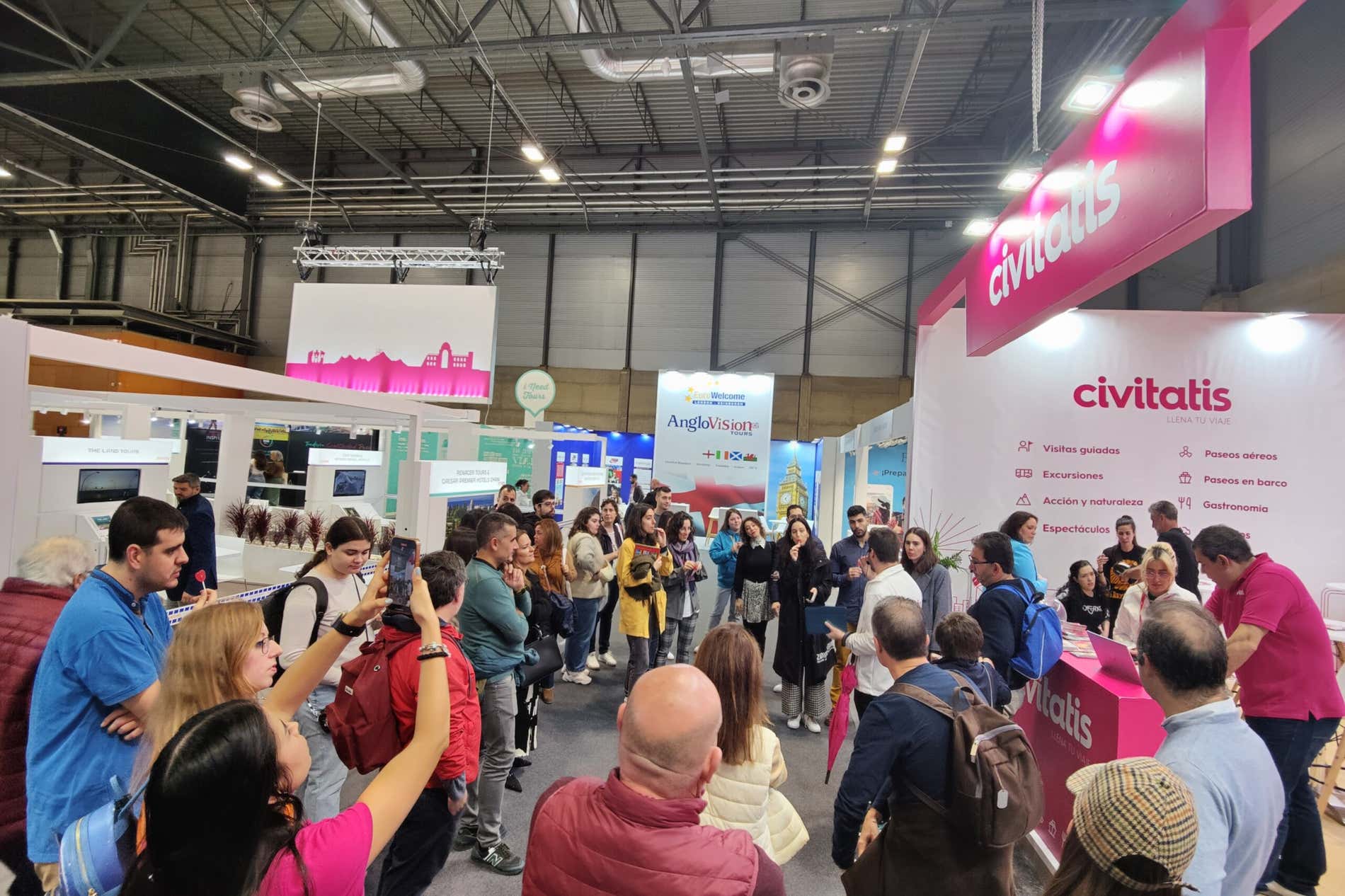 El Free Tour por FITUR 2026 de Civitatis supera cifras y reúne a 17 destinos en una experiencia global dentro de IFEMA