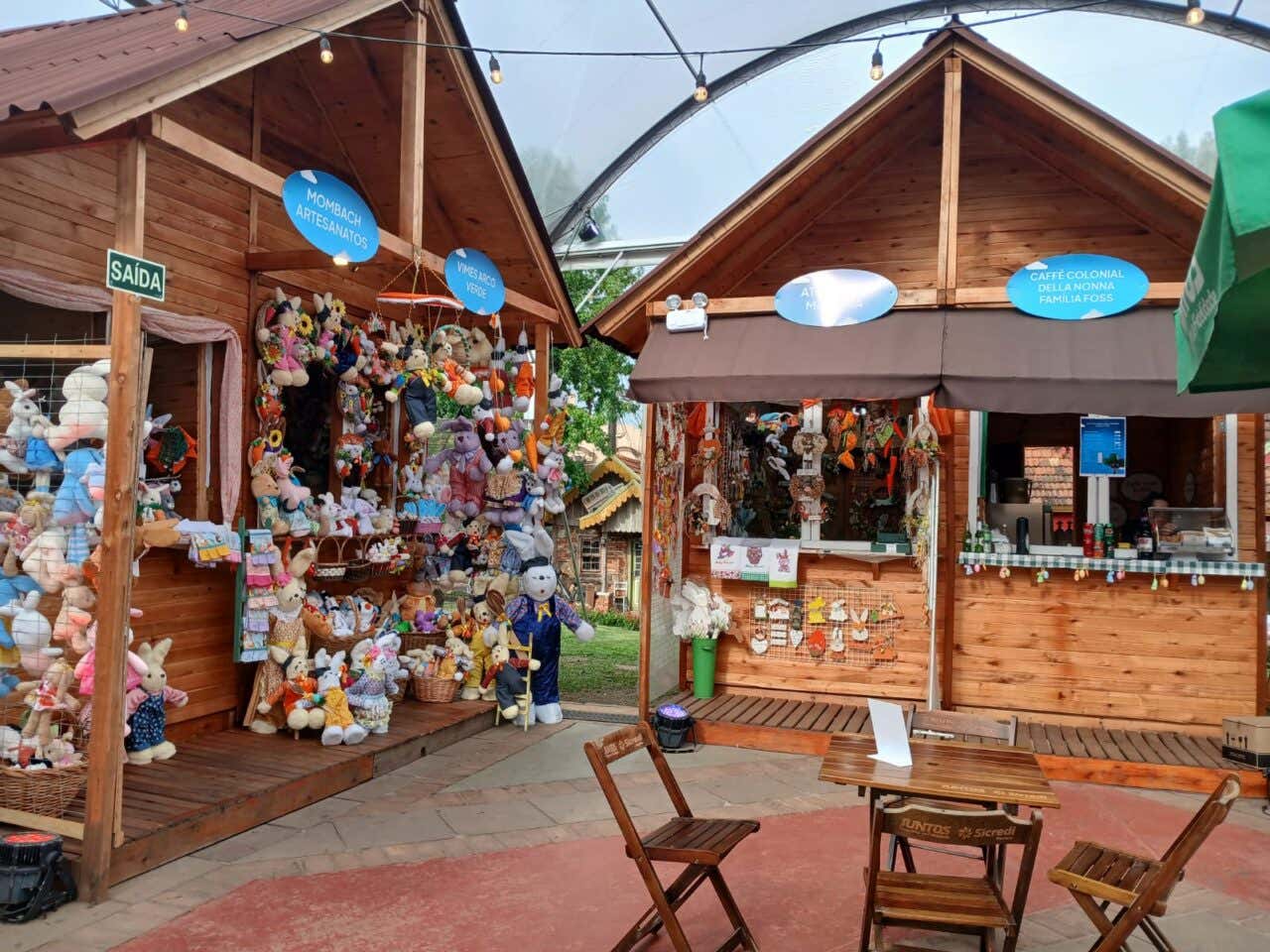 Vila de Páscoa na Praça das Etnias em Gramado