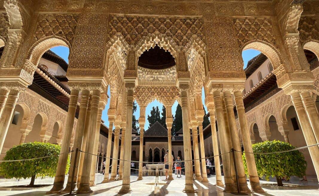 Patio de los Leones, a must-see in Granada.