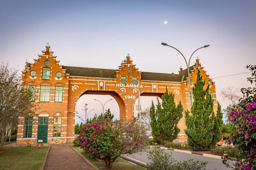 O Pórtico de Holambra é um dos principais cartões-postais da cidade