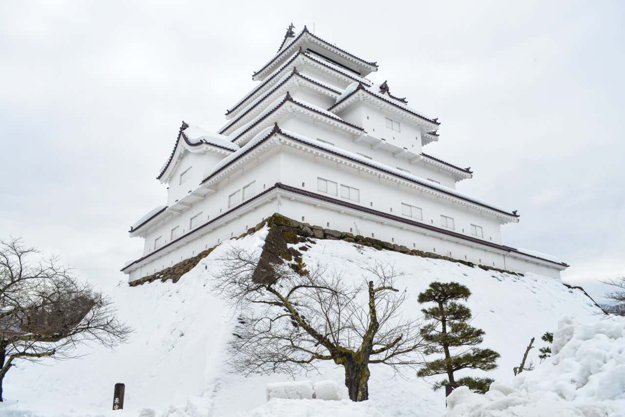 Château de Aizu-Wakamatsu sous la neige