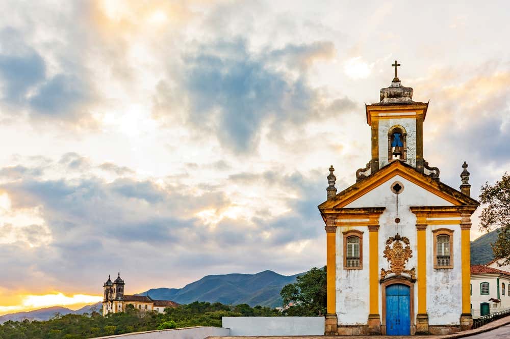 A igreja Matriz de São Pedro em Minas Gerais
