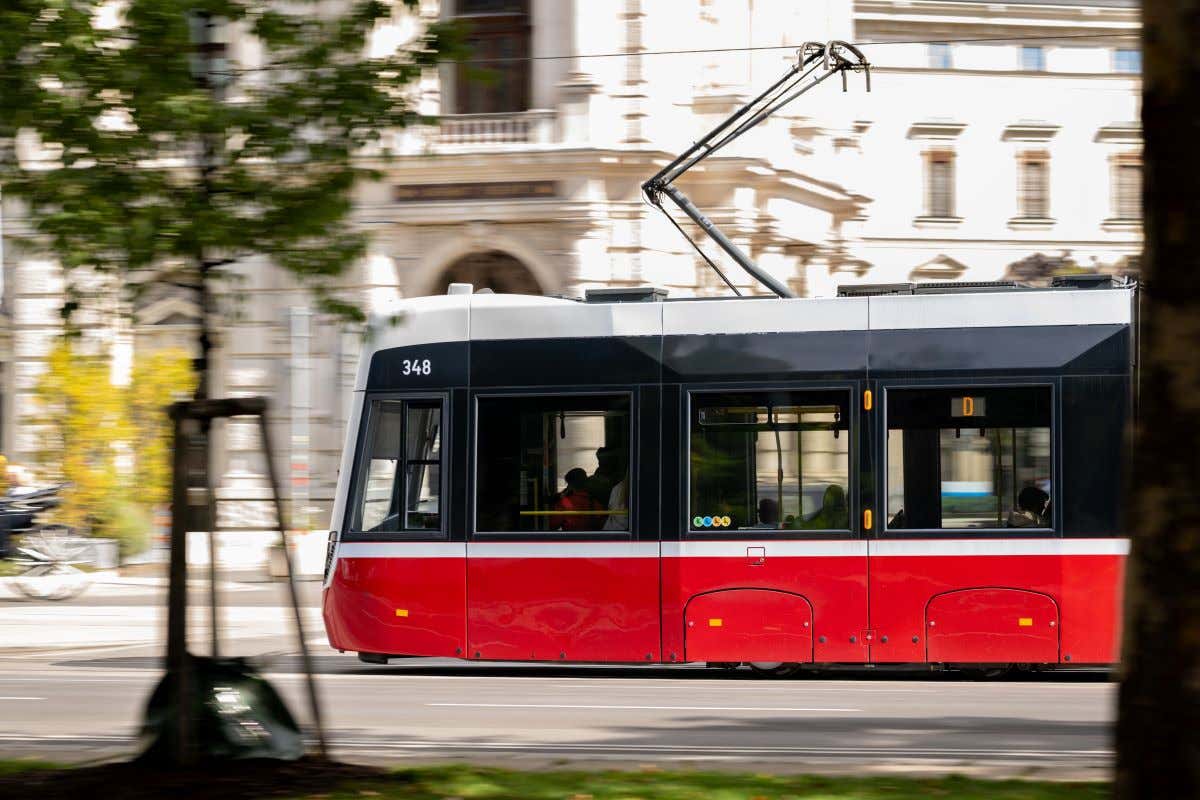 Vista detalle del tranvía de Viena