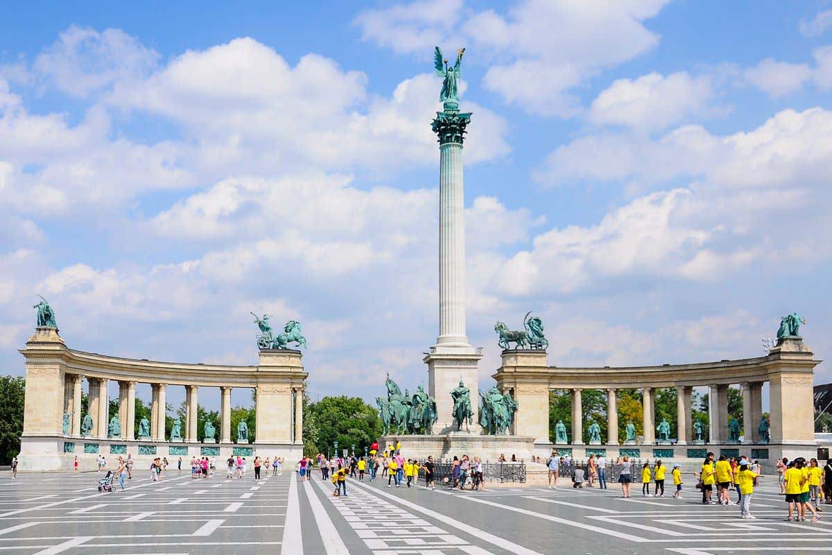 La plaza de los Héroes en Budapest.