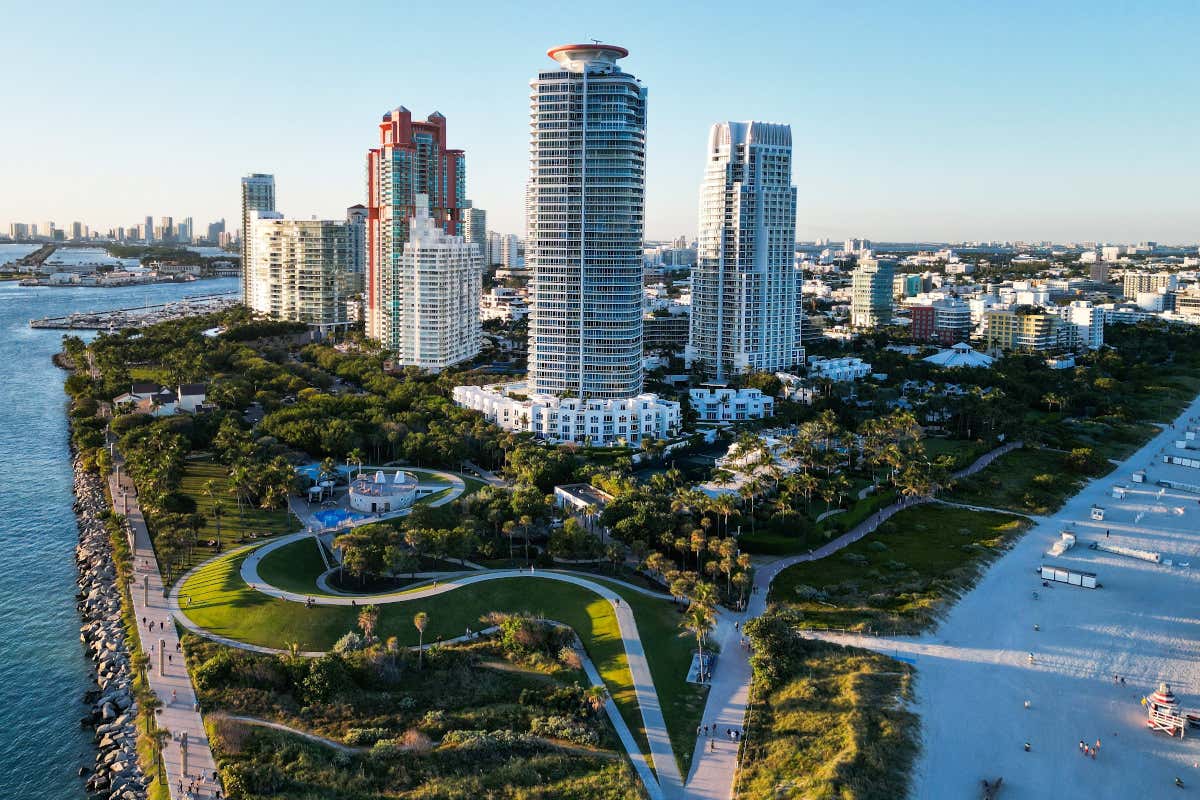 Vista aérea de los rascacielos de Miami