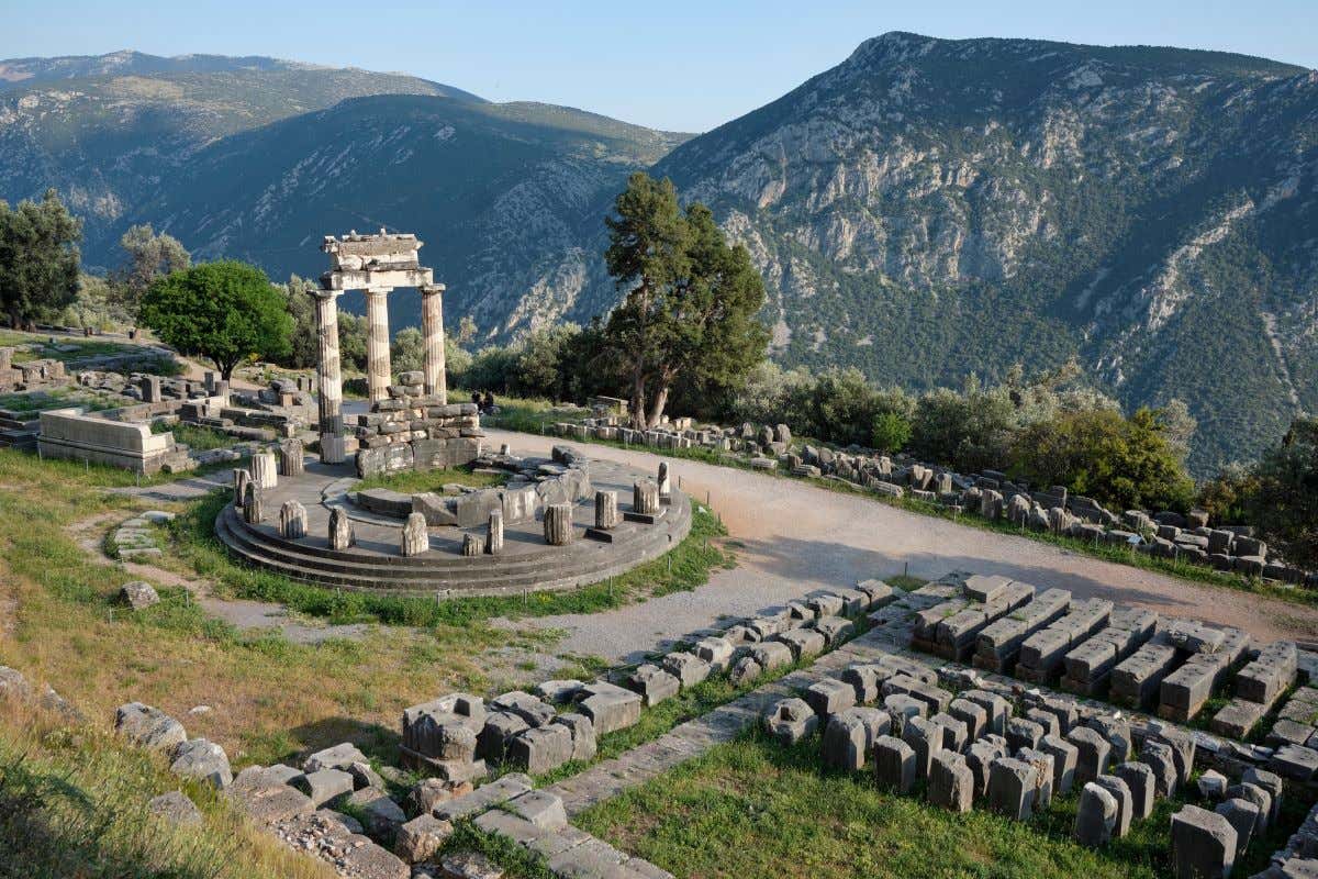 Tholos de Delfos, un templo circular en el sitio arqueológico de Delfos