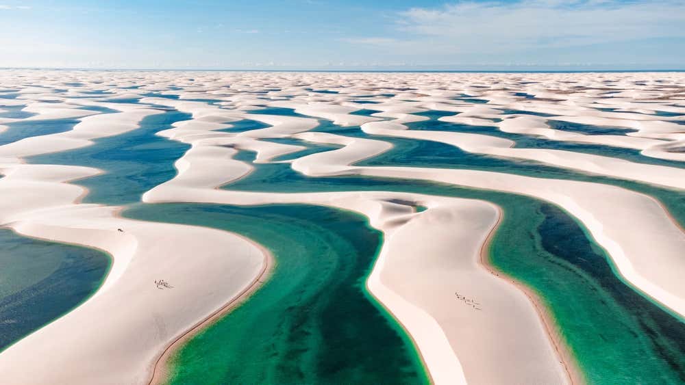 Piscinas naturales en las dunas del Parque Nacional dos Lençóis Maranhenses