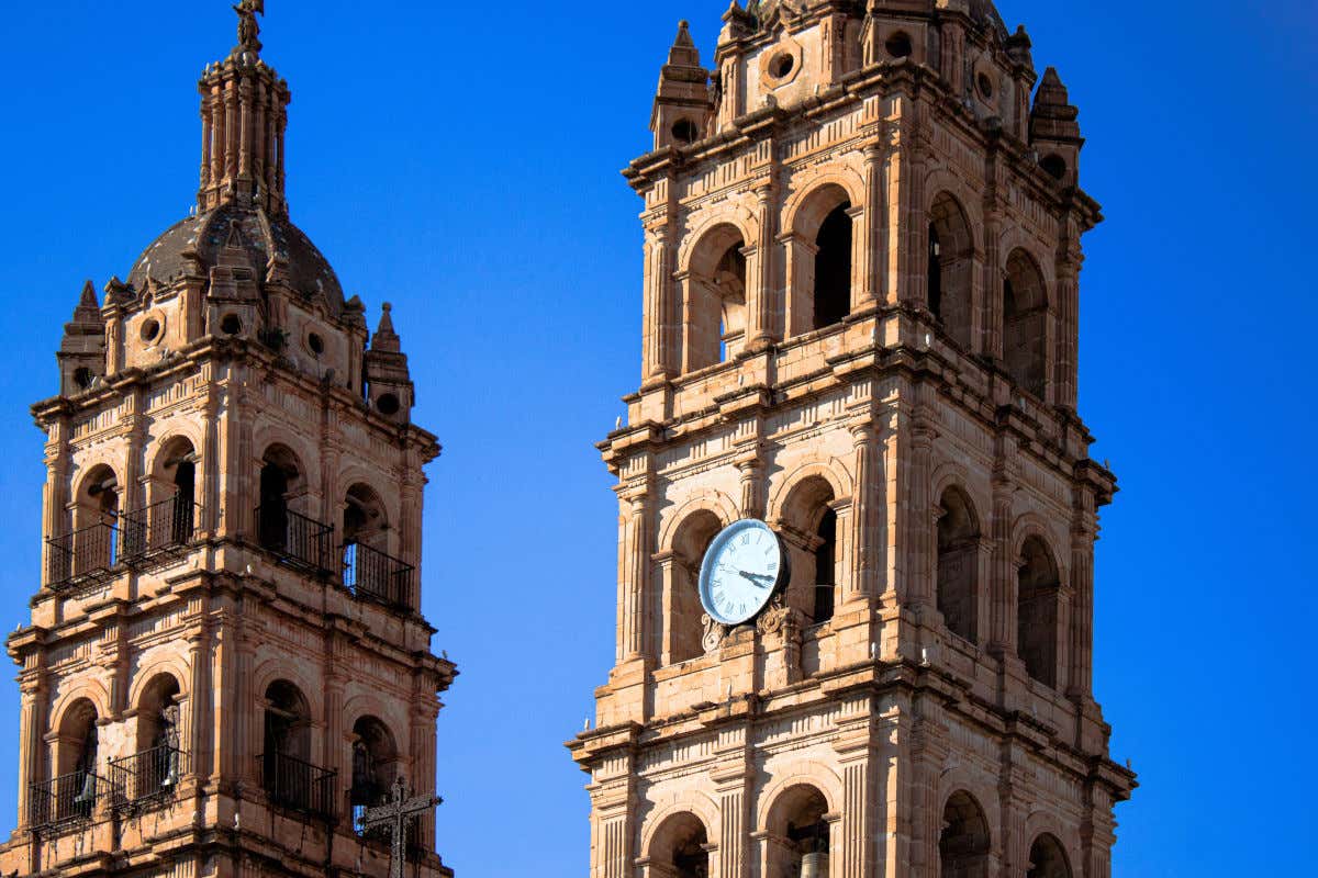 Dos torres de la catedral de Durango, en México