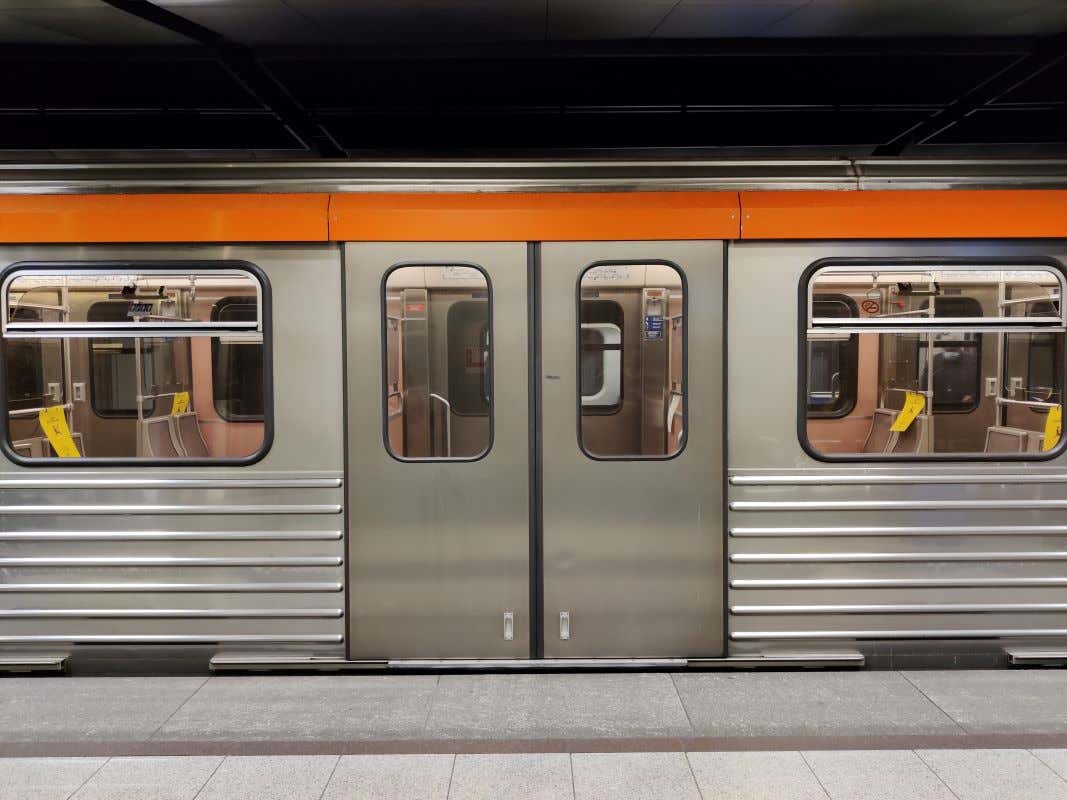 Detalle del metro de Atenas 