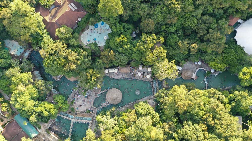Um refúgio de águas quentes e paisagens encantadoras em Caldas Novas