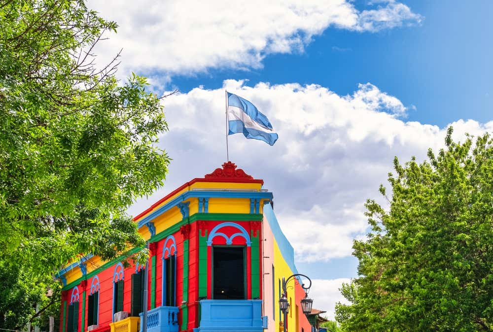 Edifícios coloridos do Caminito, no bairro de La Boca, em Buenos Aires, Argentina