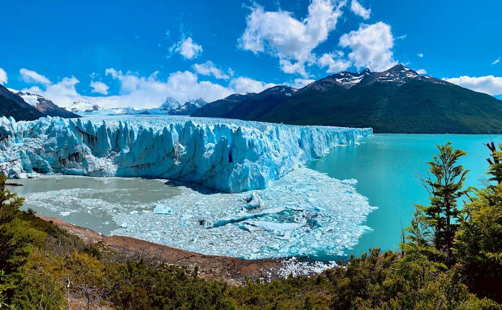 Glaciar Perito Moreno durante o verão, na Patagônia argentina