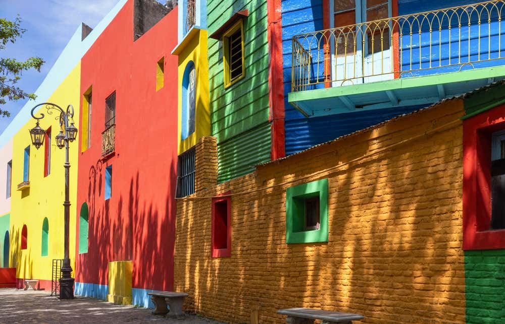 Prédios coloridos de El Caminito, um dos pontos turísticos mais populares de Buenos Aires