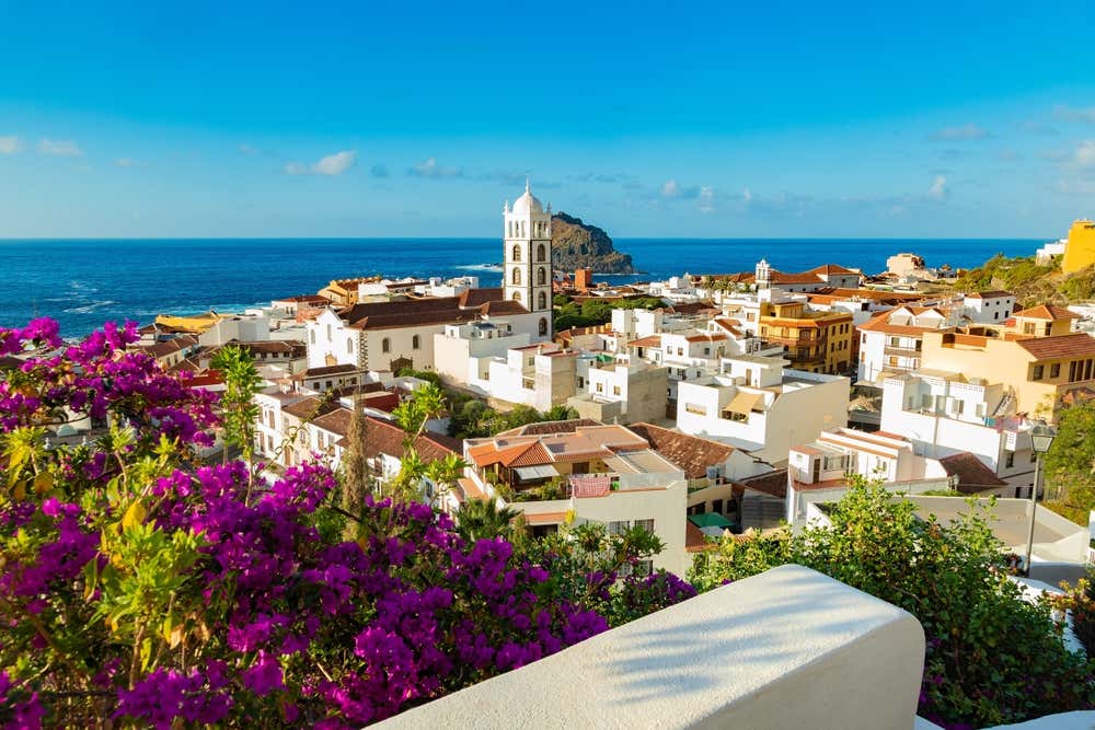 Vista panorâmica da praia de Garachico, na ilha de Tenerife