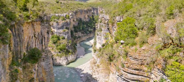 Excursión al cañón de Osum y la cascada de Bogove