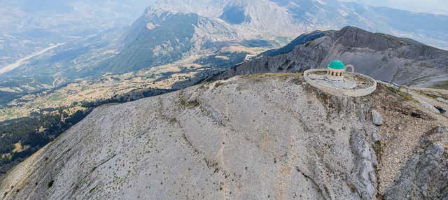Trilha pela montanha Tomorr + Cachoeira de Bogove