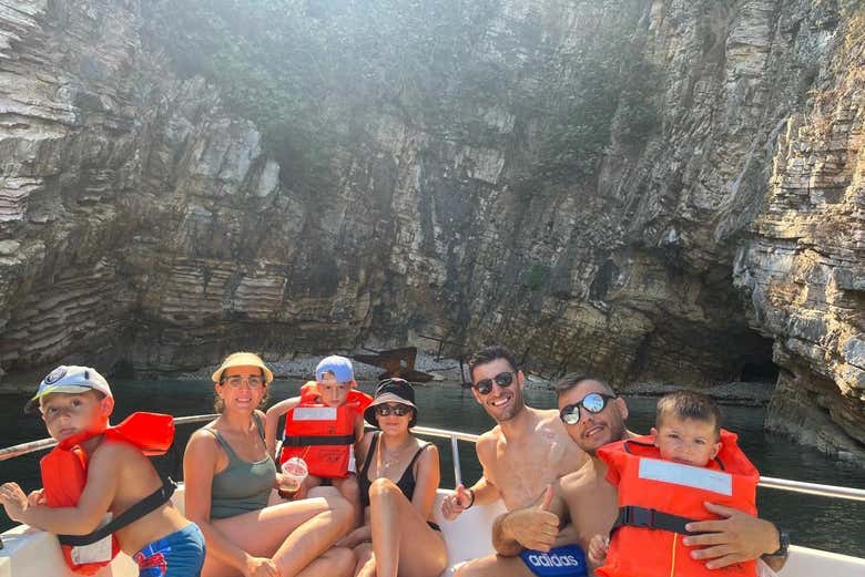 Acercándonos a los acantilados de piedra caliza