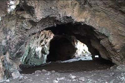 Uma das grutas pré-histórica de Konispol