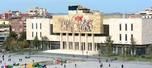 Free tour por la Tirana comunista