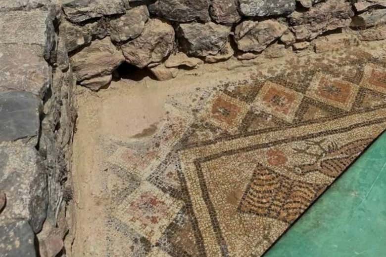 Mosaicos bizantinos en Lin