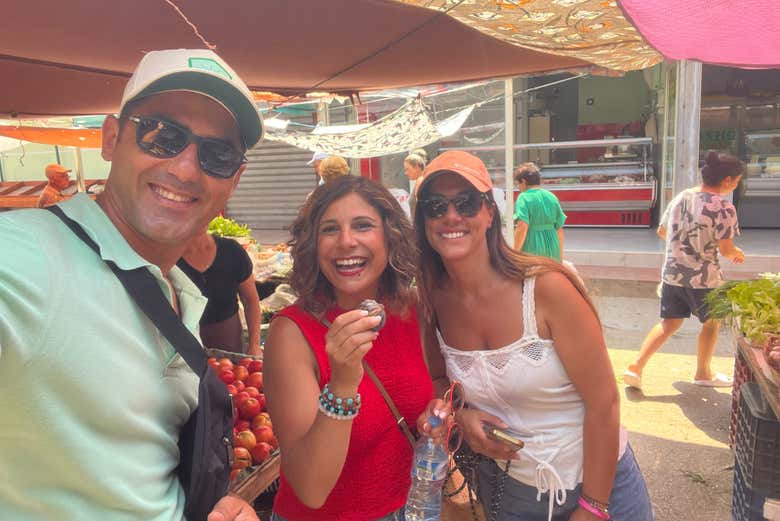 La visite se terminera au marché du centre historique de Vlorë