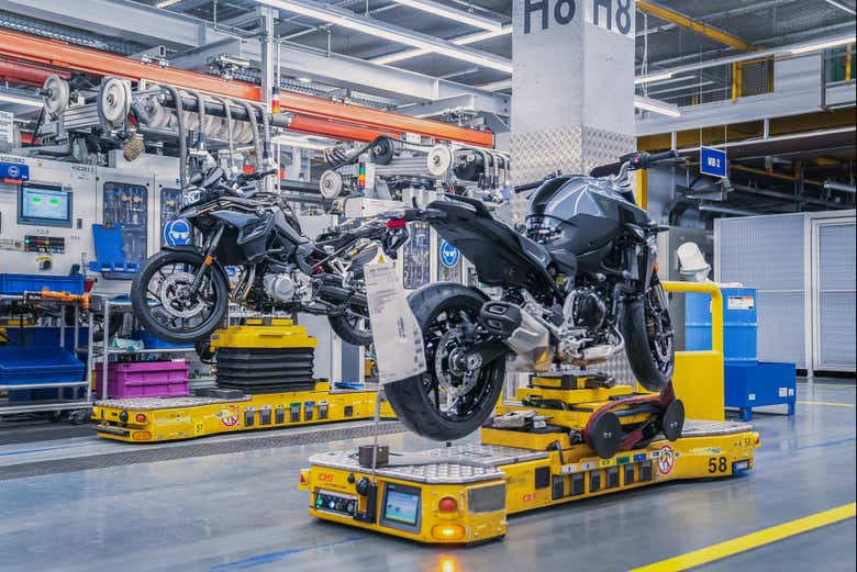 Veremos la cadena de montaje de las motos BMW