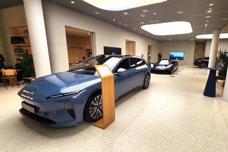 See NIO cars