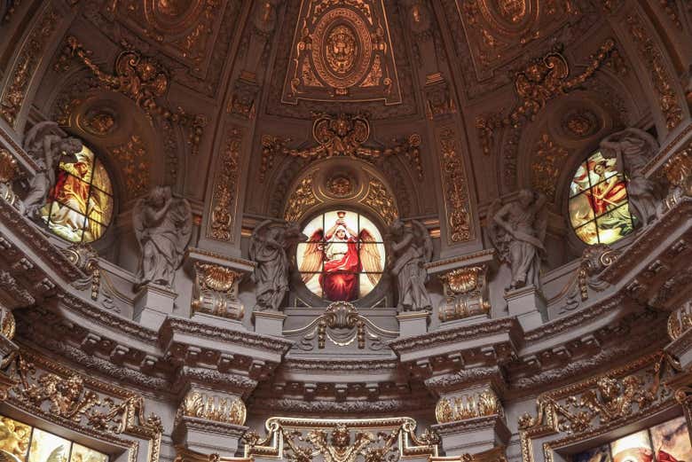 Decoração interior do templo