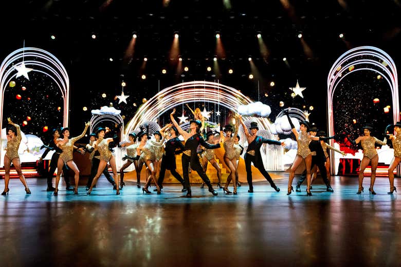 Apreciando o espetáculo no teatro Friedrichstadt-Palast