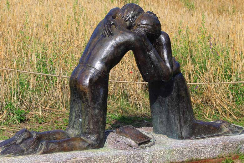 Uno de los monumentos a la caída del Muro de Berlín