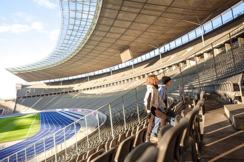 Gradas en el interior del estadio 