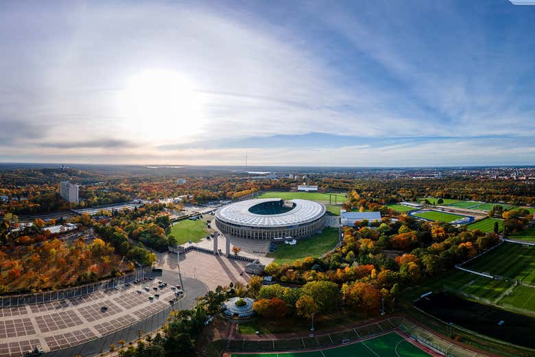 Vista panorâmica do estádio de fora