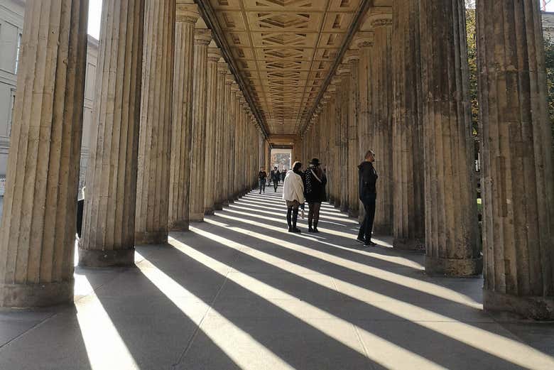 Passeando entre as colunas