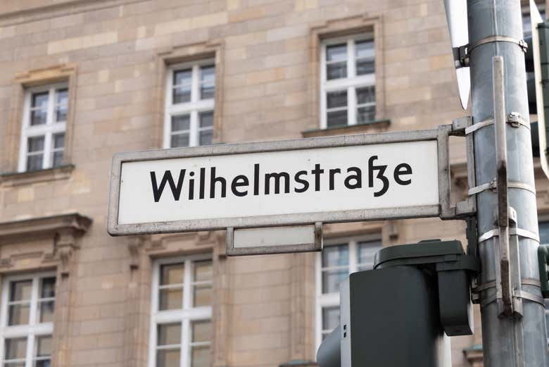 Walk down Wilhelm Street