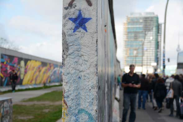 A Famosa Defesa De Berlim Ou Muro De Berlim Em Xadrez é Uma Das Defesas  Mais Estáveis Do Jogo Espanhol Foto de Stock - Imagem de inteligente,  batalha: 210114538