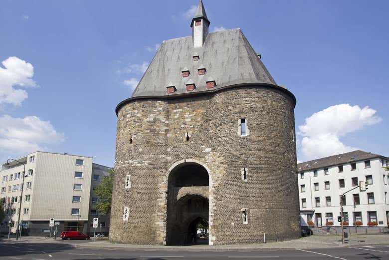 Torre e entrada para a antiga muralha Marschiertor