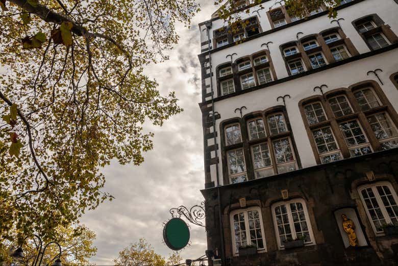 Uno degli antichi palazzi del centro dove si trova la EL-DE Haus
