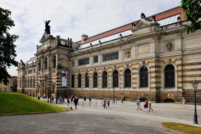 Facciata dell'Albertinum