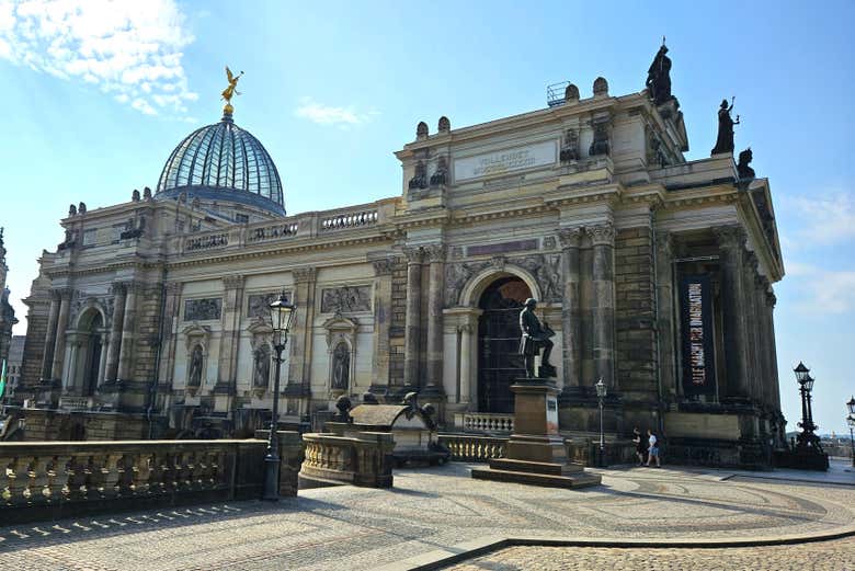Learn about Dresden's history