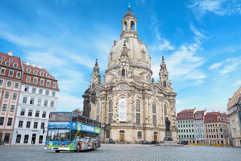 See the iconic monuments!