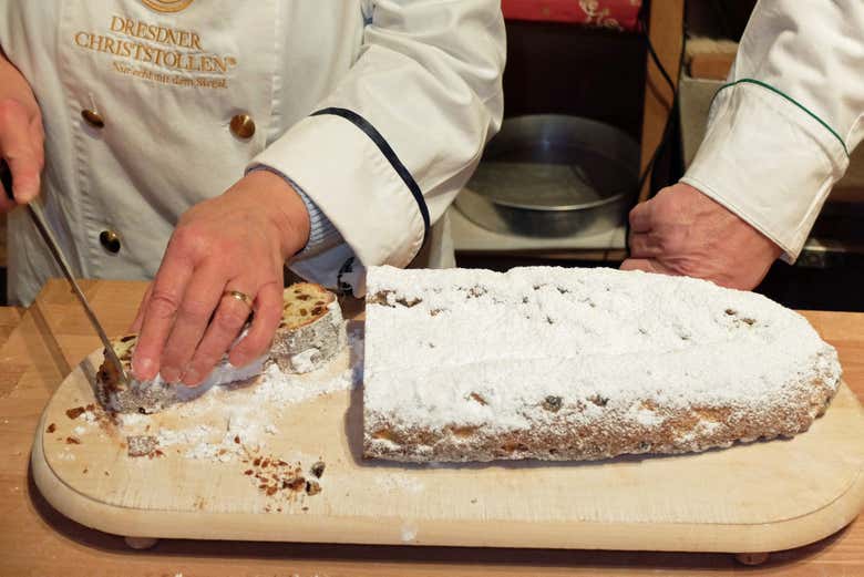 Your guide will tell you about Christmas traditions in Germany