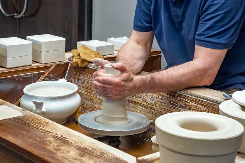 Descubriendo el proceso artesanal de la porcelana de Meissen