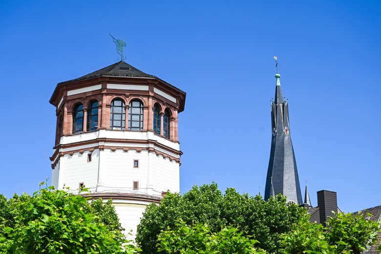 Torre de Piedra cerca del Museo Marítimo